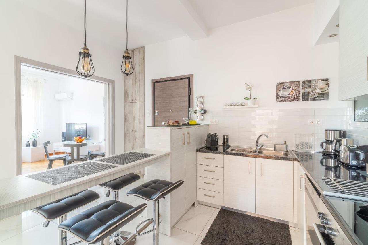 Zeus By Heloni Apartments Atenas Exterior foto